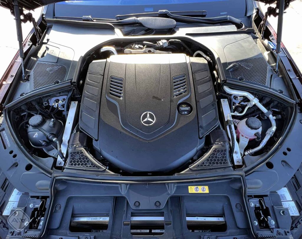 2022 Mercedes-Benz S580 engine