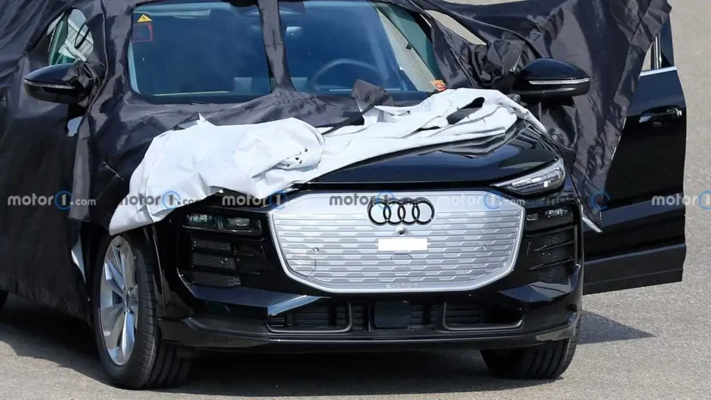 Audi Q6 e-tron spied, camouflage